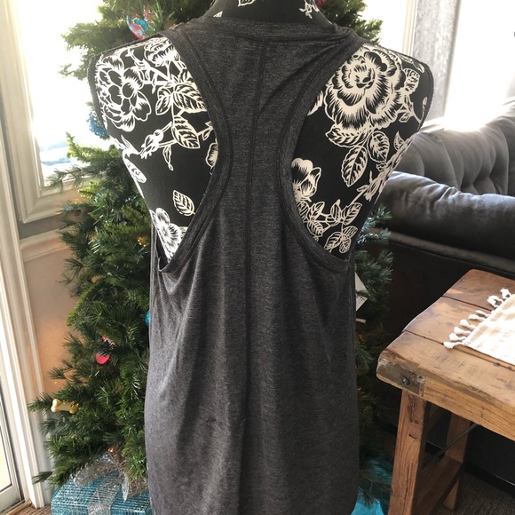 Lululemon athletica tank 12 - Picture 4 of 6